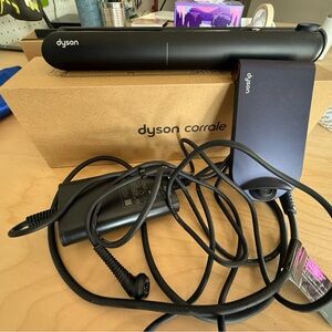 Dyson Corrale Hair Straightener in Black and Purple